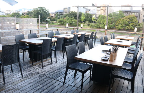 ６種の”厳選部位”と八代目儀兵衛米を堪能する贅沢焼肉ランチ｜京焼肉　新